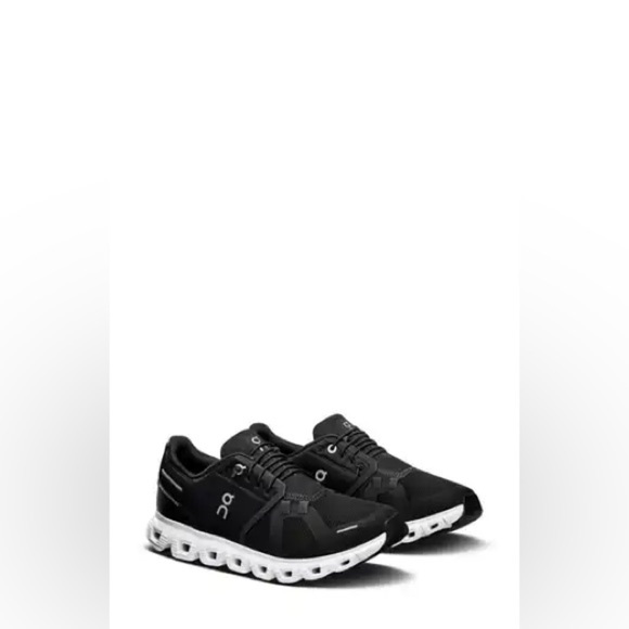 On Running Cloud 5 Running Black and White - Picture 2 of 10